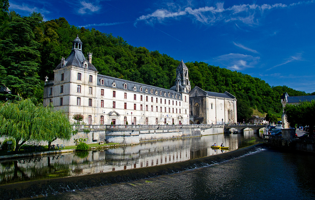 things to do near la maison bois charente, motemboeuf